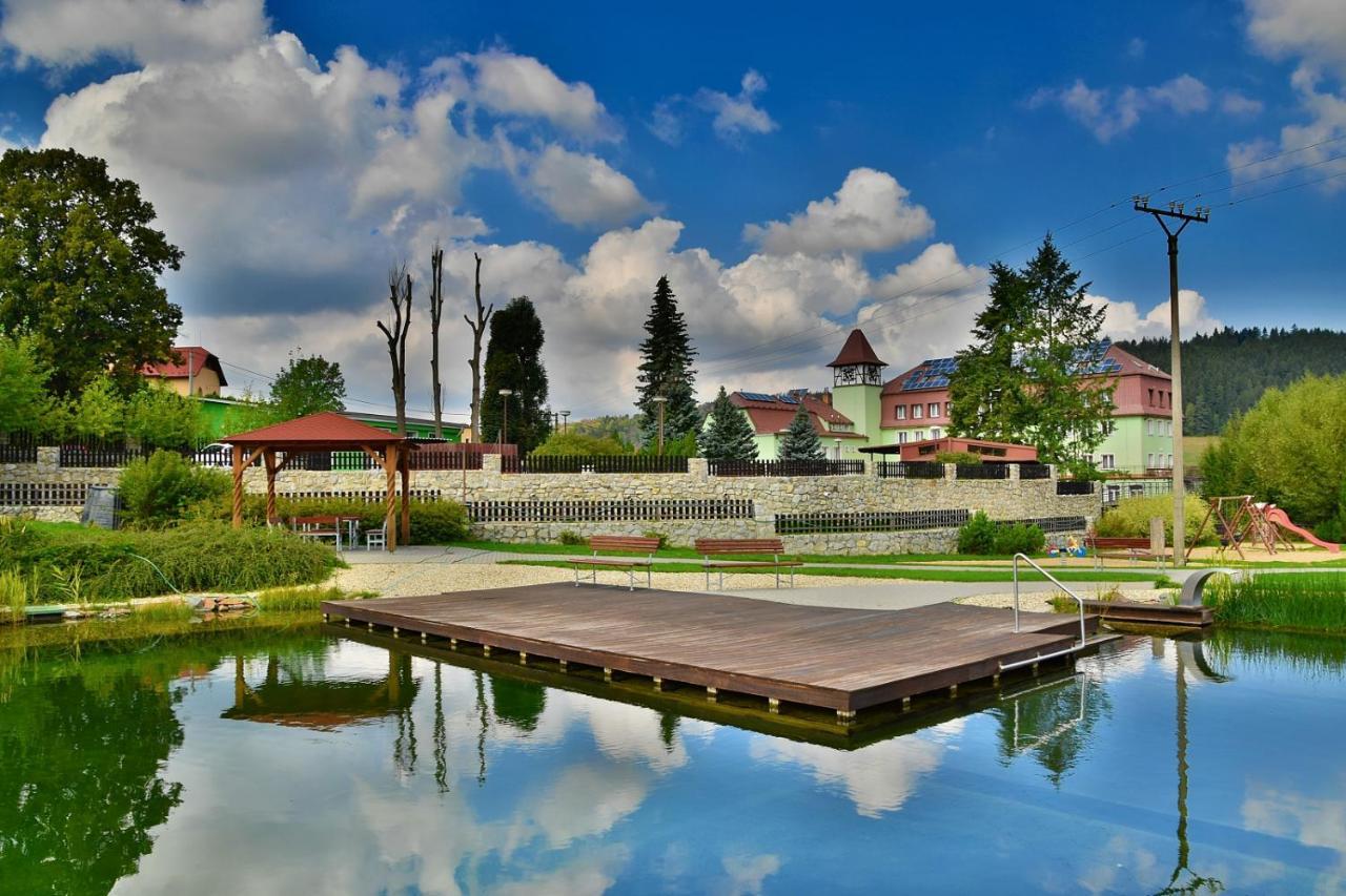 הודונין Hotel Forestyma מראה חיצוני תמונה